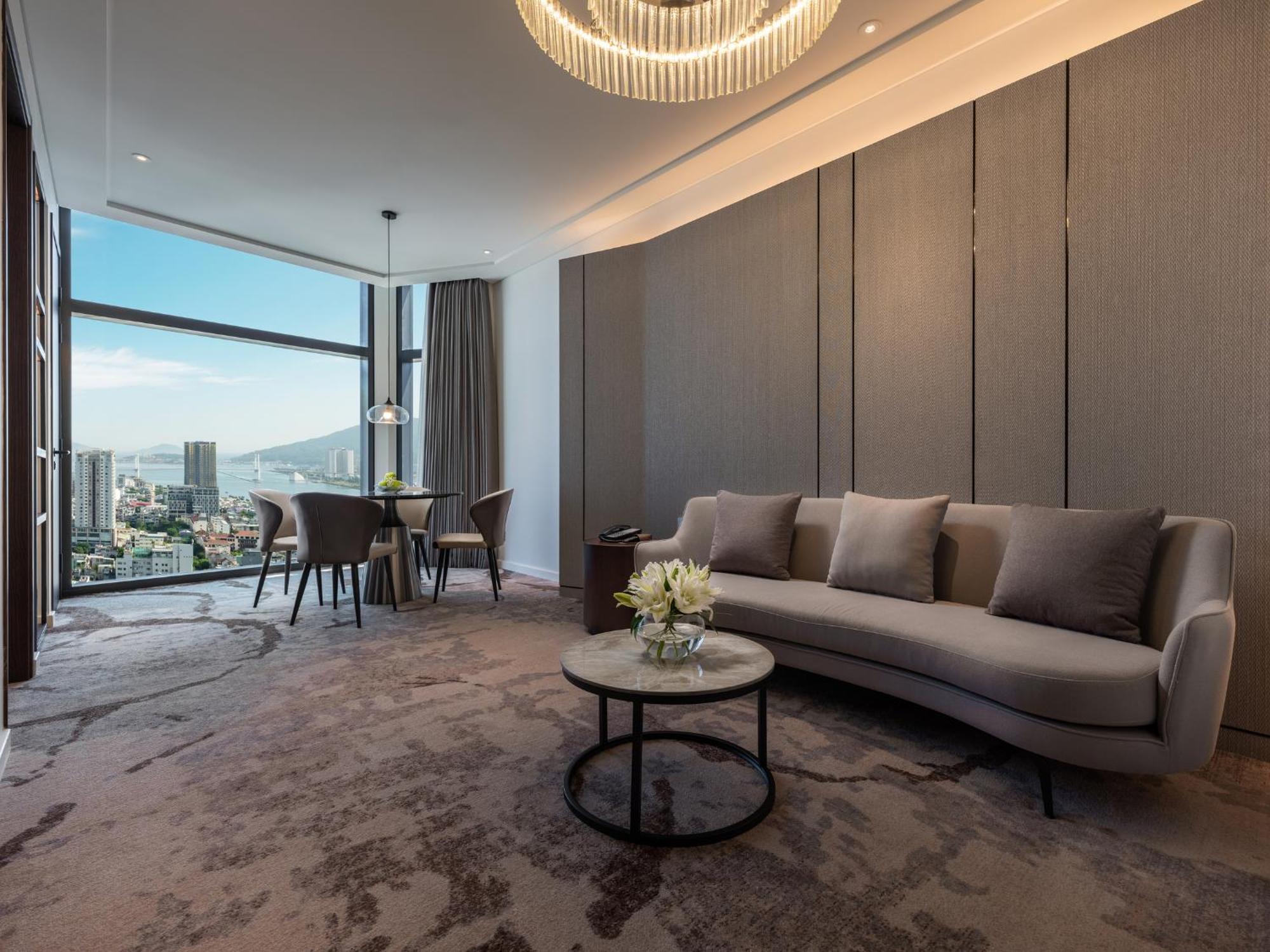 Crowne Plaza Danang City Centre By Ihg Exteriör bild