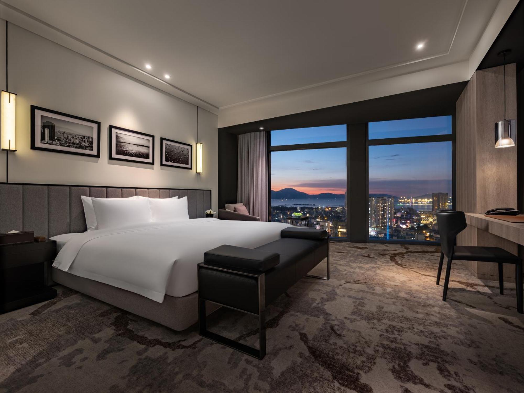 Crowne Plaza Danang City Centre By Ihg Exteriör bild